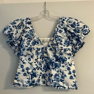 Abercrombie Drama Puff Sleeve Poplin Top -Worn 3 times. Smoke free home.